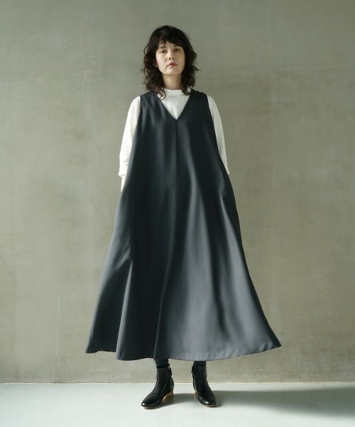 Mochi.モチ.v-neck dress [dark moss grey]