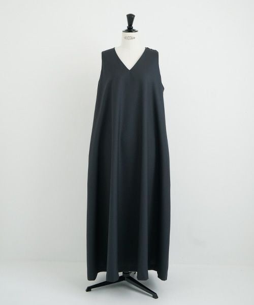Mochi.モチ.v-neck dress [dark moss grey]