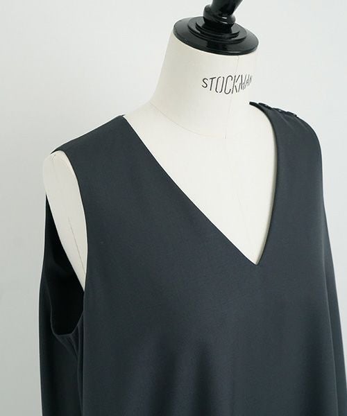 Mochi.モチ.v-neck dress [dark moss grey]