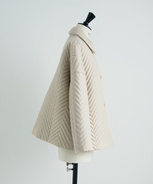 Mochi.モチ.quilted jacket  [off beige]