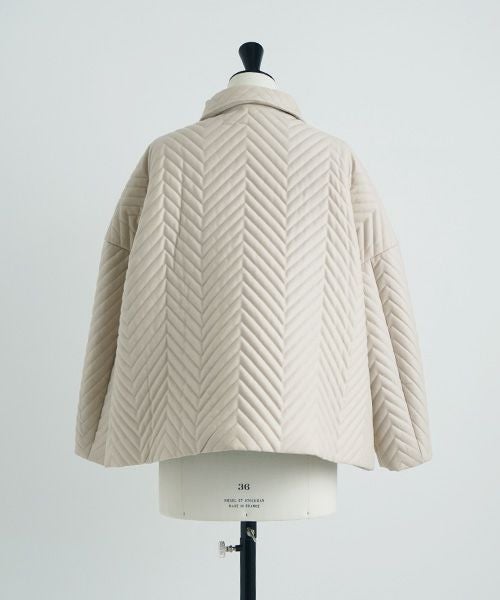 Mochi.モチ.quilted jacket  [off beige]