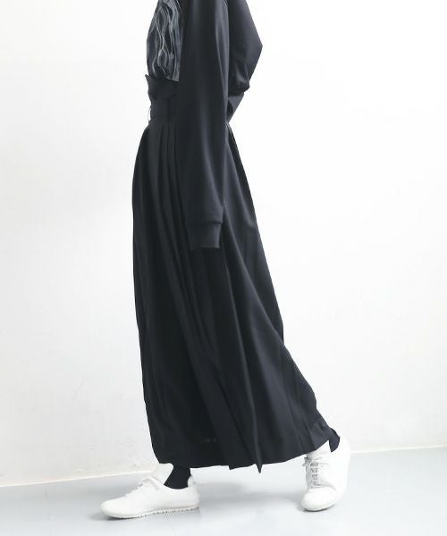 HATRA ハトラ Hak Pleats Pants [black]