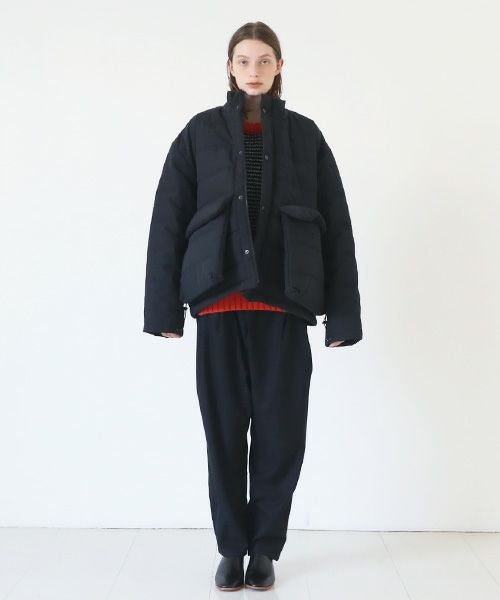HENRIK VIBSKOV ヘンリックヴィブスコフ SHORT DOWN JACKET [Caviar]