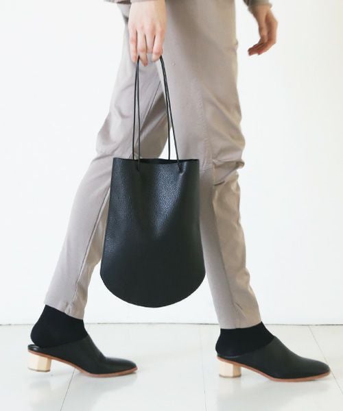 _Fot.フォート.half circle tote [1303b/black]