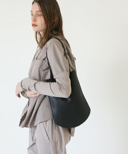 _Fot.フォート.half circle tote [1303b/black]