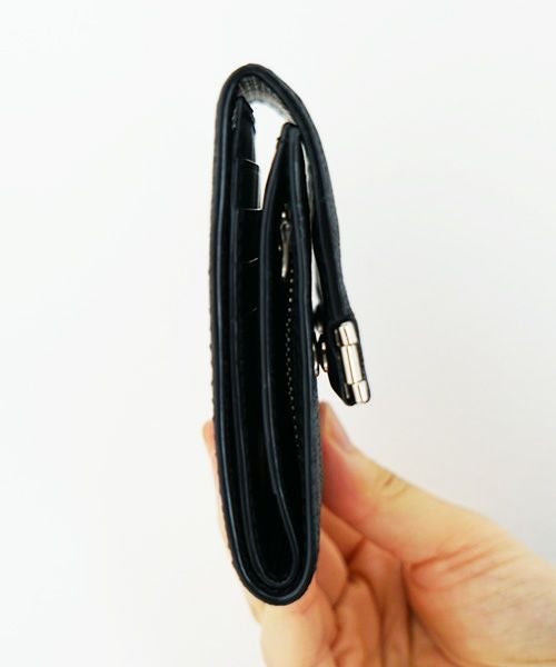 EDROBERTJUDSON.エドロバートジャドソン.shackle bifold wallet [B01XWL-65/05/black]
