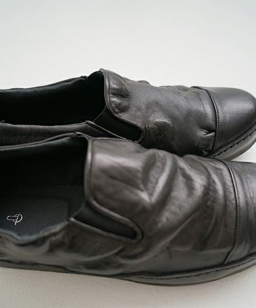 KAGARI YUSUKE.スキンスリッポン BK