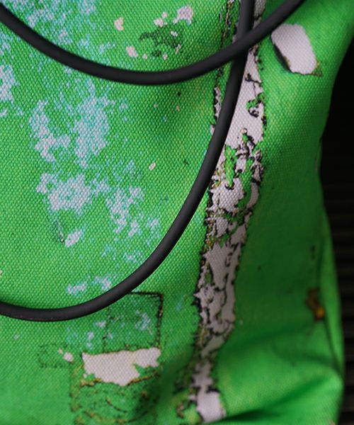 KAGARI YUSUKE.壁布トート ウエダ