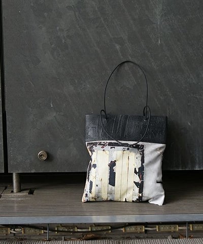 KAGARI YUSUKE.壁布トート アワザ