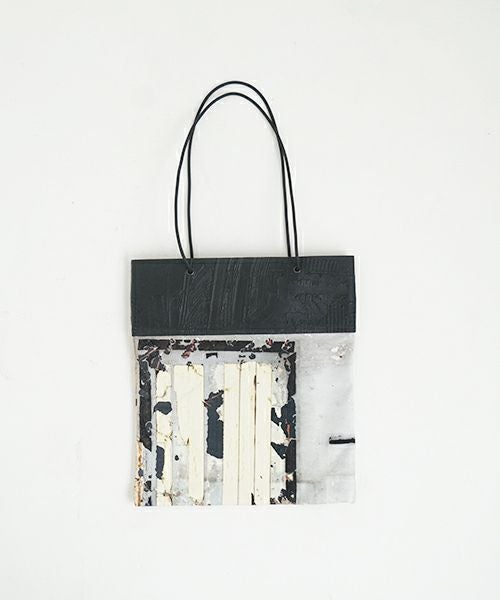 KAGARI YUSUKE.壁布トート アワザ