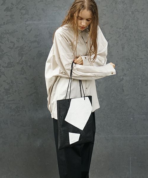 KAGARI YUSUKE.TOTO BAG ブラックカラーペイント W17-01 BK