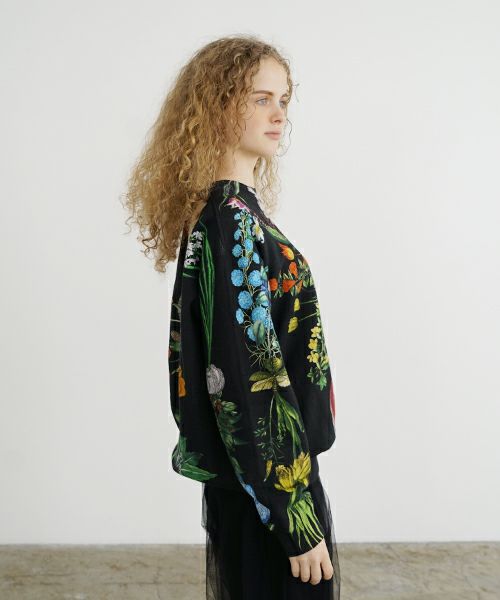 AHCAHCUM あちゃちゅむ お花の体スウェット[black]
