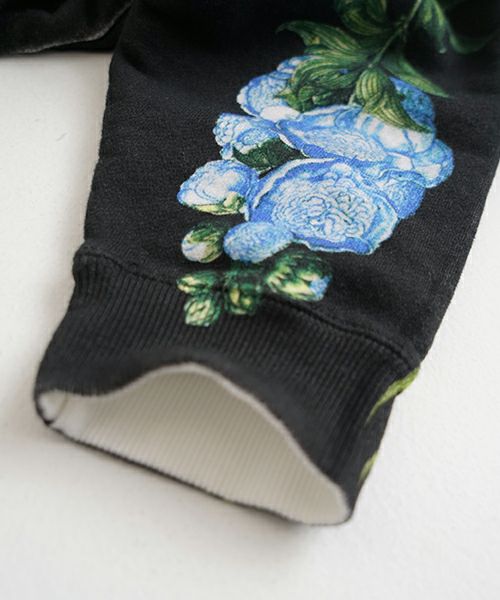 AHCAHCUM あちゃちゅむ お花の体スウェット[black]