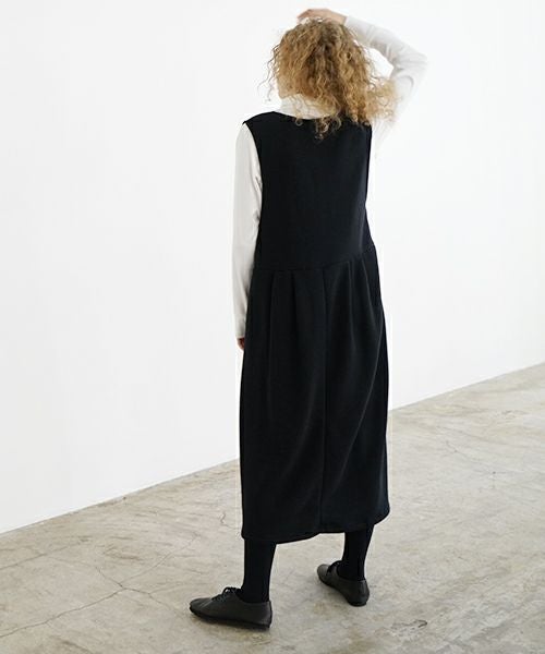 Mochi / home&miles.モチ / ホーム＆マイルズ.sweat jumper skirt [black]