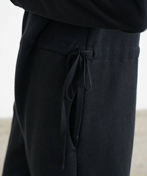 Mochi / home&miles.モチ / ホーム＆マイルズ.tuck sweat salopette [black]