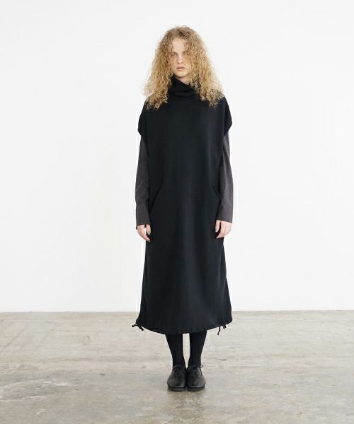 Mochi / home&miles.モチ / ホーム＆マイルズ.turtle neck one piece [black]