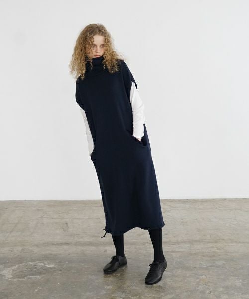 Mochi / home&miles.モチ / ホーム＆マイルズ.turtle neck one piece [navy]