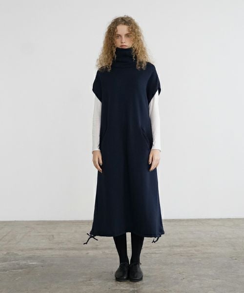 Mochi / home&miles.モチ / ホーム＆マイルズ.turtle neck one piece [navy]