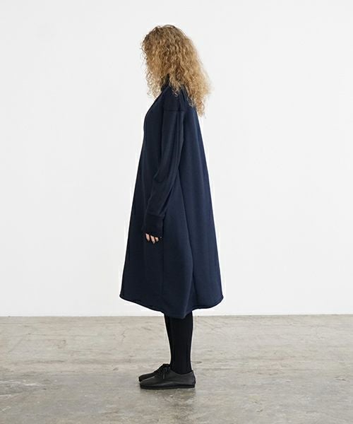 Mochi / home&miles.モチ / ホーム＆マイルズ.v-neck one piece [navy/black]