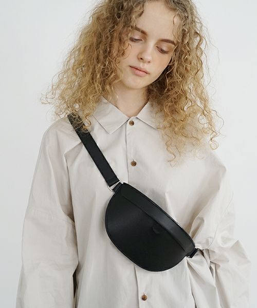 EDROBERTJUDSON.エドロバートジャドソン.box stitch waist pouch [B01XBG-173/05/black]