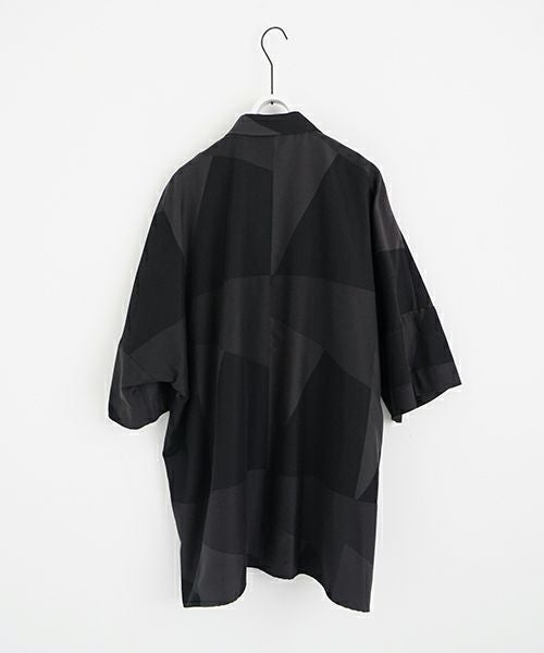 VU ヴウ geometric dolman shirt  [charcoal×black］幾何学ドルマンシャツ vu-s24-s02