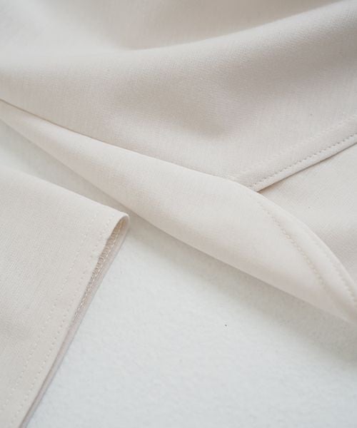 VU ヴウ basic long t-shirt [LIGHT BEIGE］ベーシックロンＴ シャツ vu-s24-t03