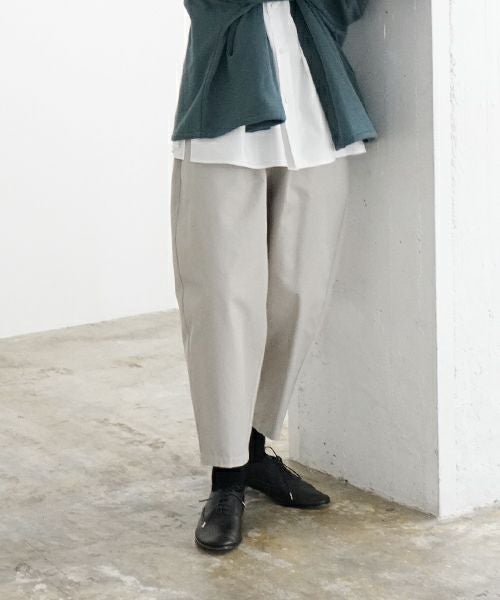 VU ヴウ cropped pants [CHALK] クロップドパンツ vu-s24-pt01