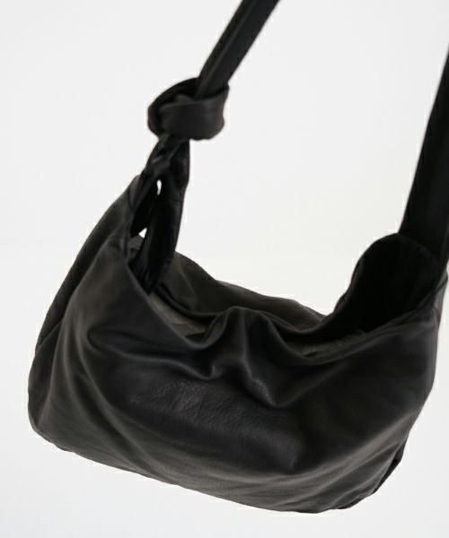 VU / ヴウ 鹿革 ビッグタスキショルダーバッグ [BLACK]｜ディアレザー