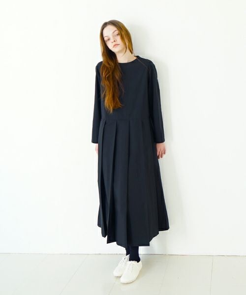 Mochi モチ tuck dress (giza×supima) [ms24-op-01/black] タックドレス(ギザ×スーピマ）