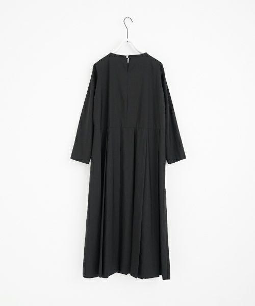 Mochi モチ tuck dress (giza×supima) [ms24-op-01/black] タックドレス(ギザ×スーピマ）