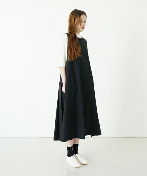 Mochi モチ no sleeve tuck dress [ms24-op-02/black] ノースリーブタックドレス