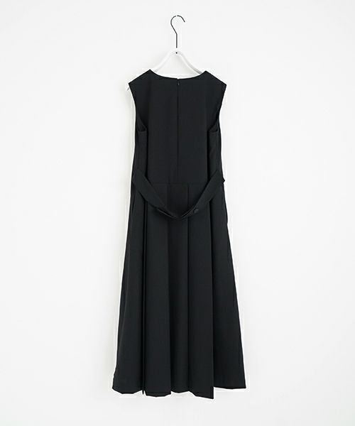 Mochi モチ no sleeve tuck dress [ms24-op-02/black] ノースリーブタックドレス