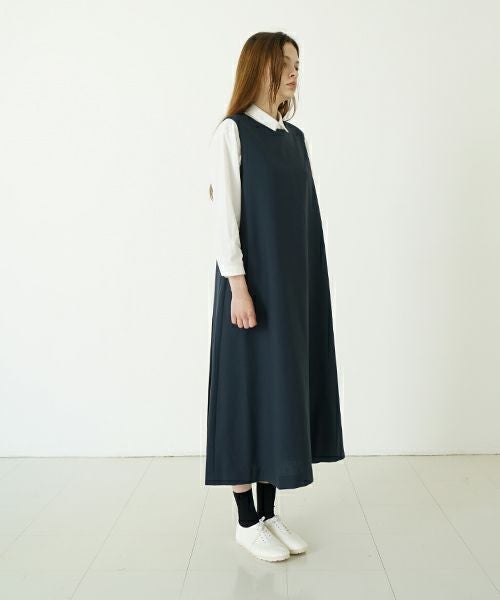 Mochi モチ no sleeve tuck dress [ms24-op-02/deep blue] ノースリーブタックドレス