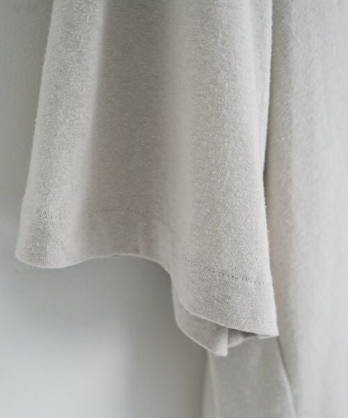 Mochi モチ tuck t-shirt [ms22-to-02/chalk] タックTシャツ