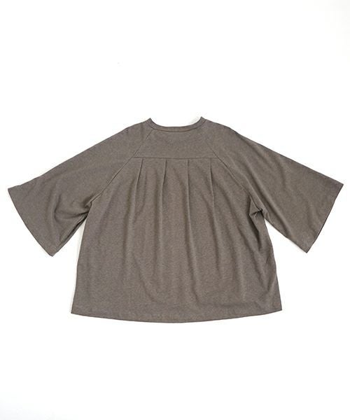 Mochi モチ tuck t-shirt [ms22-to-02/greige] タックTシャツ