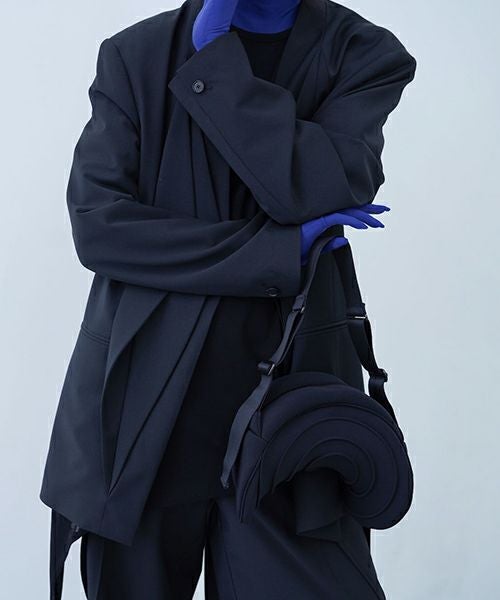 ハトラ　HATRA ムーンコート HATRA ハトラ Moebius Bag [black]