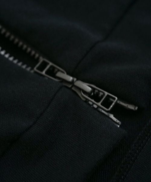  VUyヴウワイshort big hoody [BLACK]ビックショートパーカー