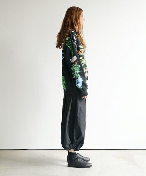 AHCAHCUMあちゃちゅむお花体パーカー（クロ）01-231-0701