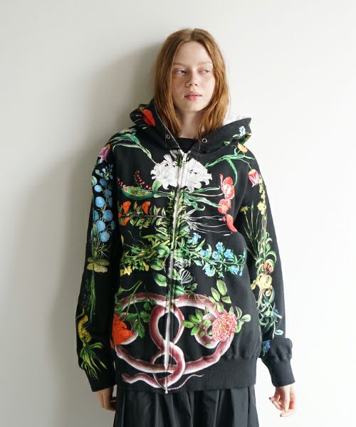 AHCAHCUMあちゃちゅむお花体ジップパーカー（クロ）01-231-0702