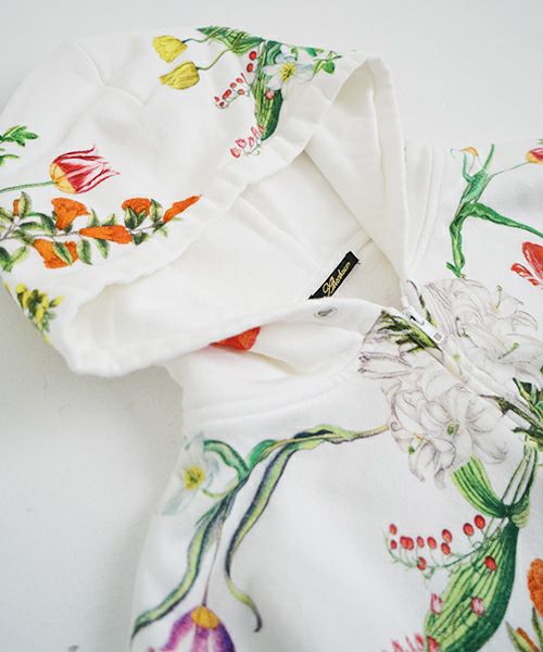 AHCAHCUMあちゃちゅむお花の体ジップパーカー（シロ）