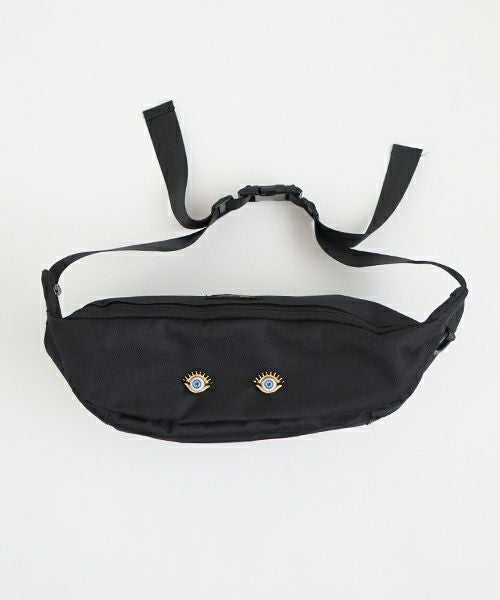 AHCAHCUM あちゃちゅむ お目目BODY BAG（クロ）