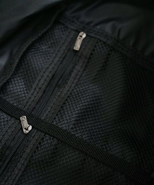 AHCAHCUM あちゃちゅむ お目目BODY BAG（クロ）