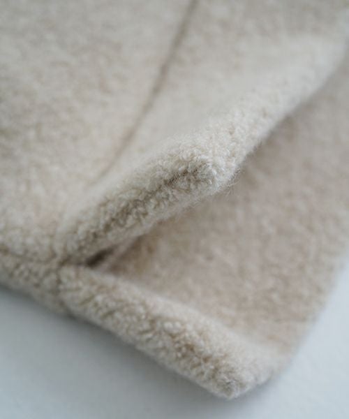 VU ヴウ boa v vest  [FIGARO］ボア Vネックベスト vu-cut-011