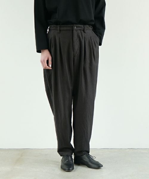 VU ヴウ dyed tapered pants［SUMI] 染テーパードパンツ425-VU-09