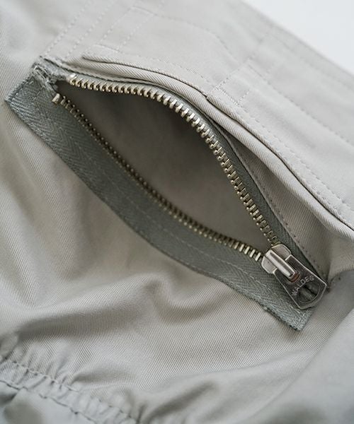 VU ヴウ big MA-1[CHALK] ビックエムエーワン vu-blu-005