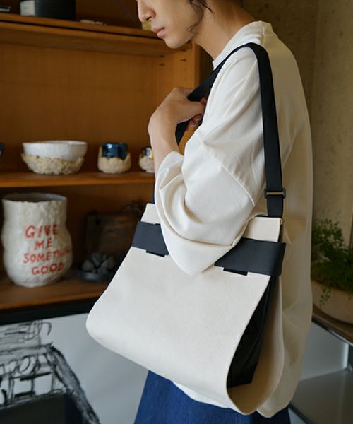 macromauro  マクロマウロ WRAP BAG SHOULDER CANVAS M(NATURAL)