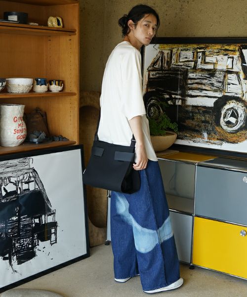 macromauro  マクロマウロ WRAP BAG SHOULDER CANVAS M(BLACK)