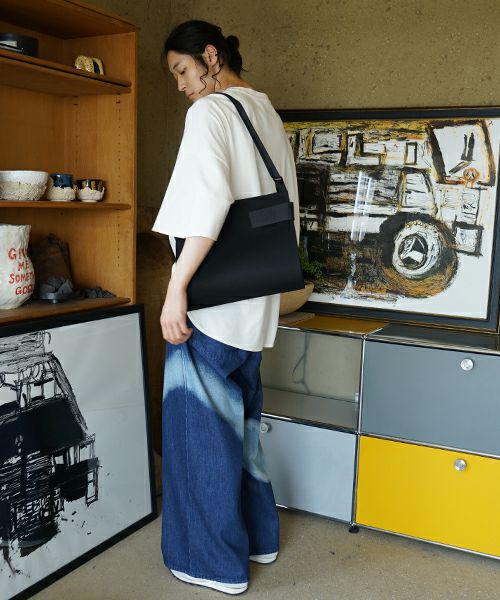 macromauro  マクロマウロ WRAP BAG SHOULDER CANVAS M(BLACK)