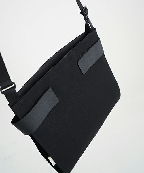 macromauro  マクロマウロ WRAP BAG SHOULDER CANVAS M(BLACK)