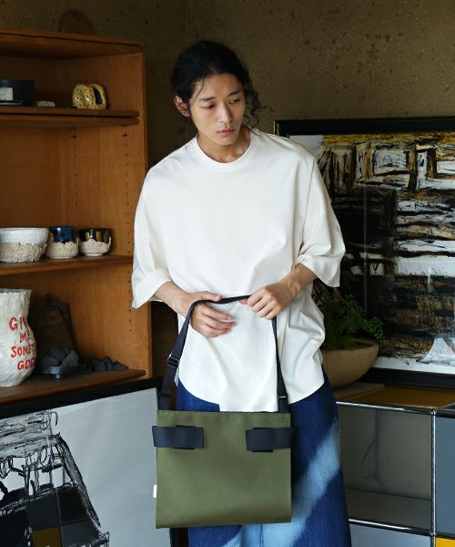 macromauro  マクロマウロ WRAP BAG SHOULDER CANVAS M(KHAKI)